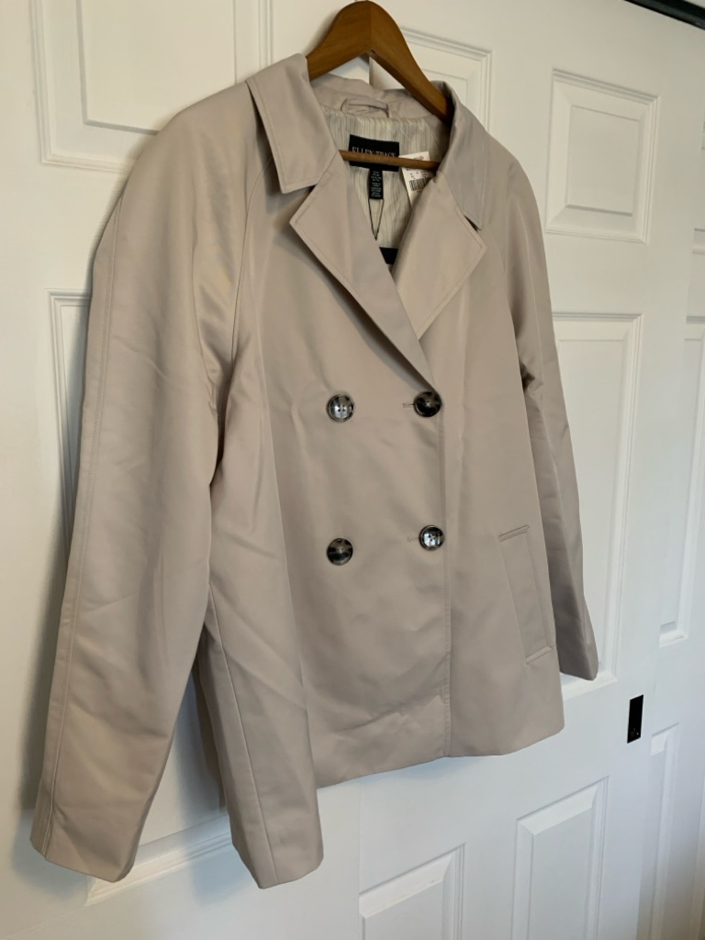 Ellen Tracy Light Beige Double-Breasted Trench coat